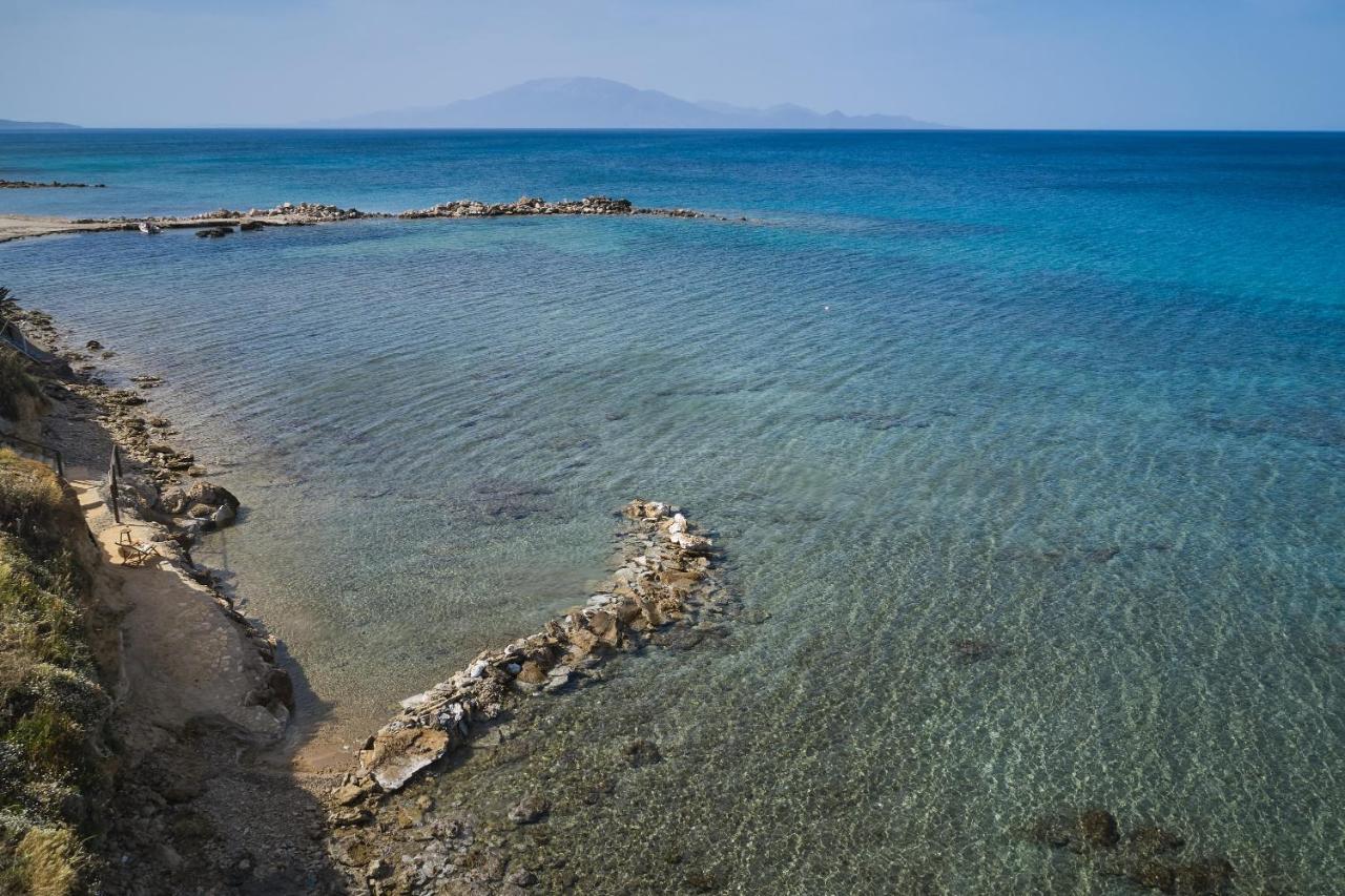 Oceanis With Private Heated Pools And Sea View, By Zantewize *