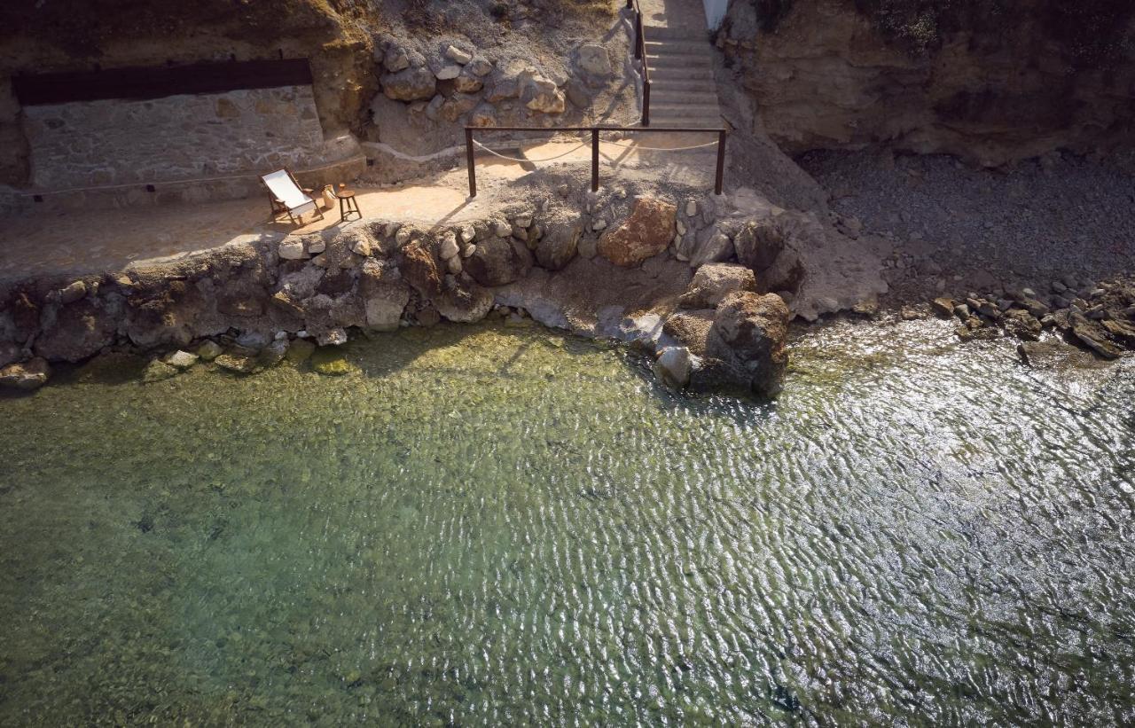 Oceanis With Private Heated Pools And Sea View, By Zantewize