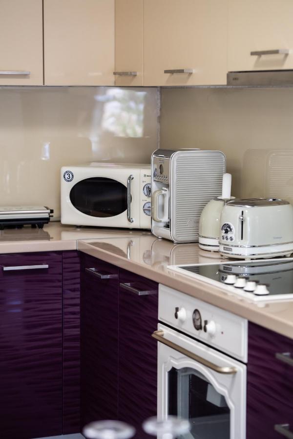 Aelia Apartment