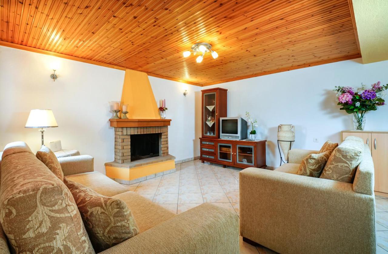 Nicole Holiday home *