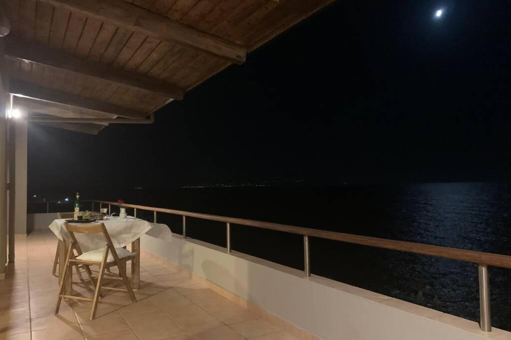 360º With Endless Views To The Ionian Sea Apartment *