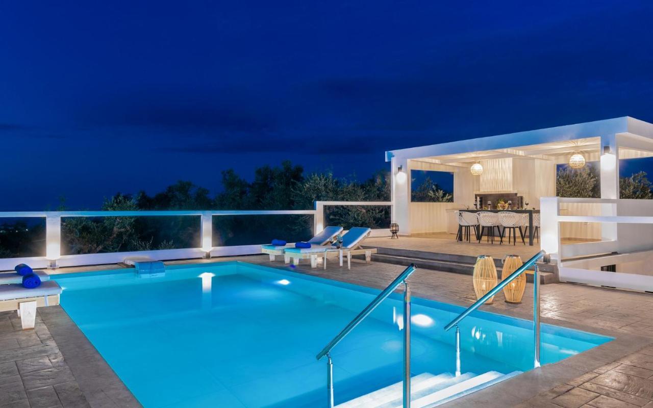 Villa Farao Kypseli