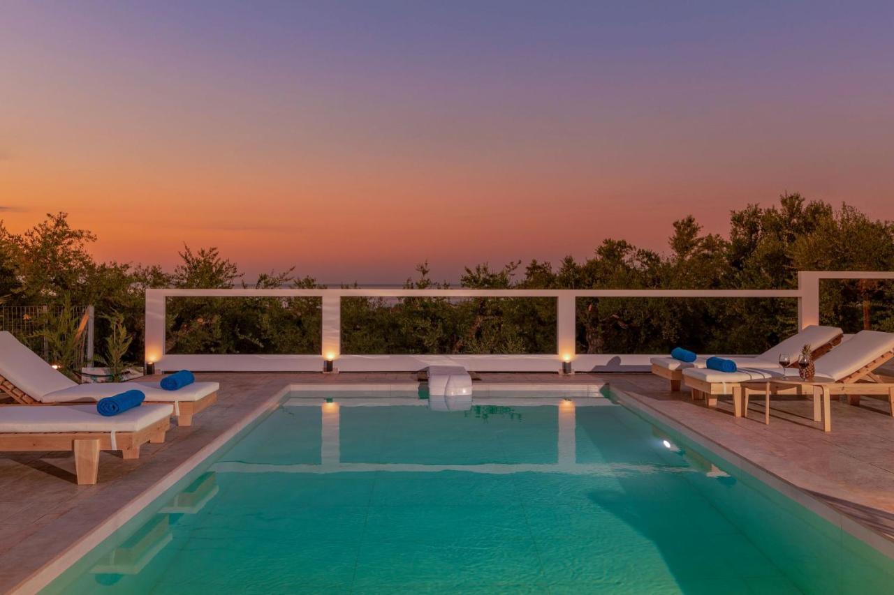 Farao Villa Kypseli