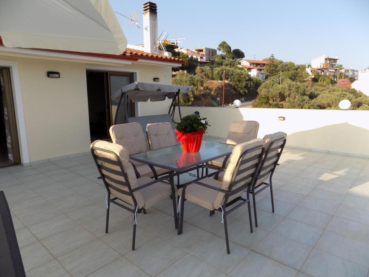Rhodon House Apartment