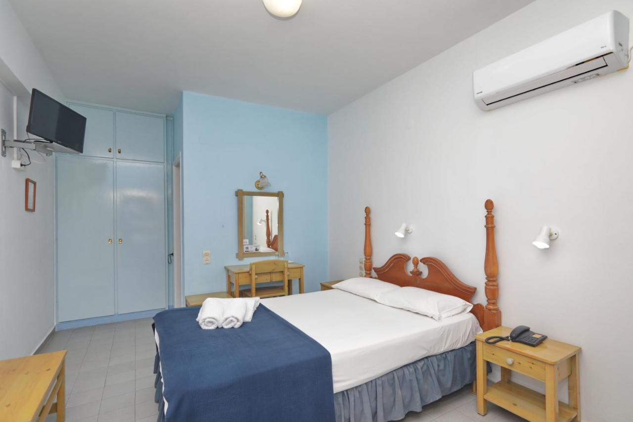 Dolphin Hotel Skopelos Town