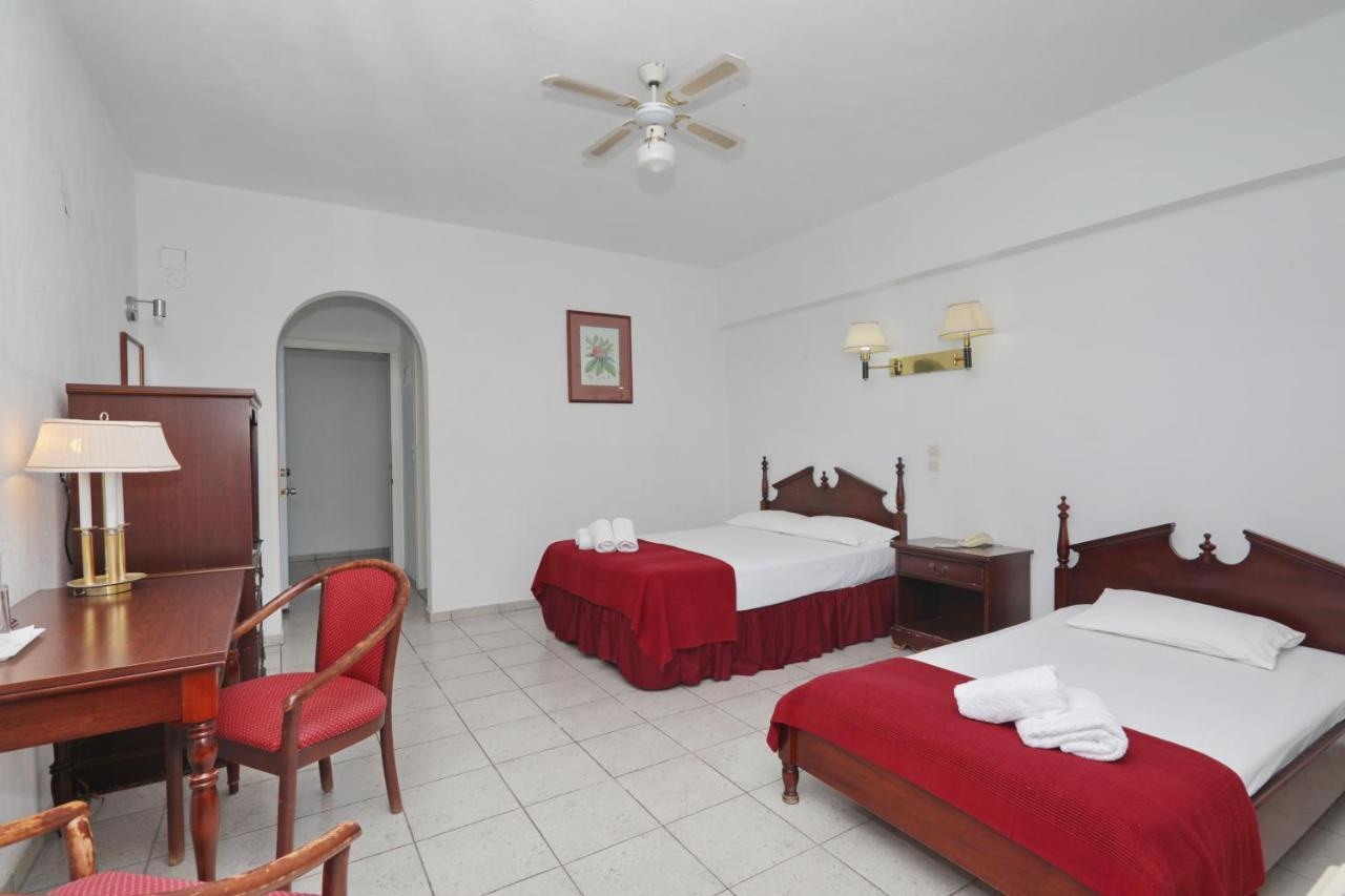 Hotel Dolphin