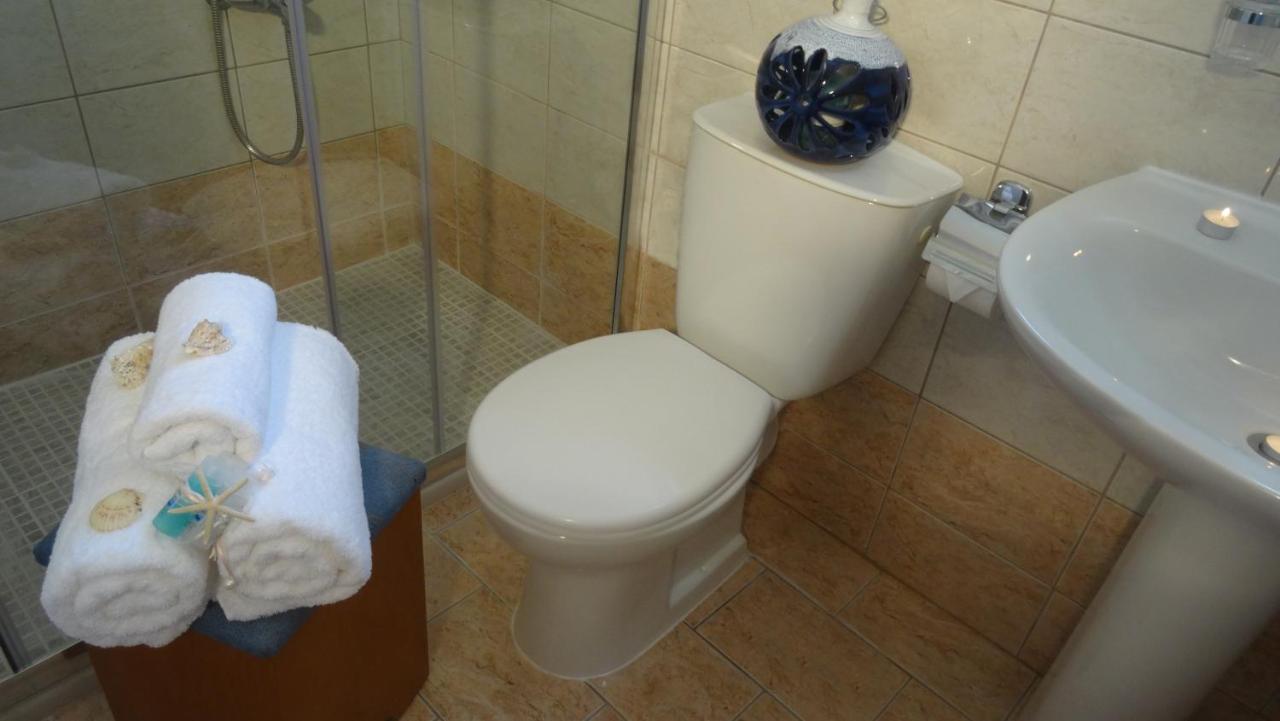 Aparthotel Despina Agia Marina (Crete)