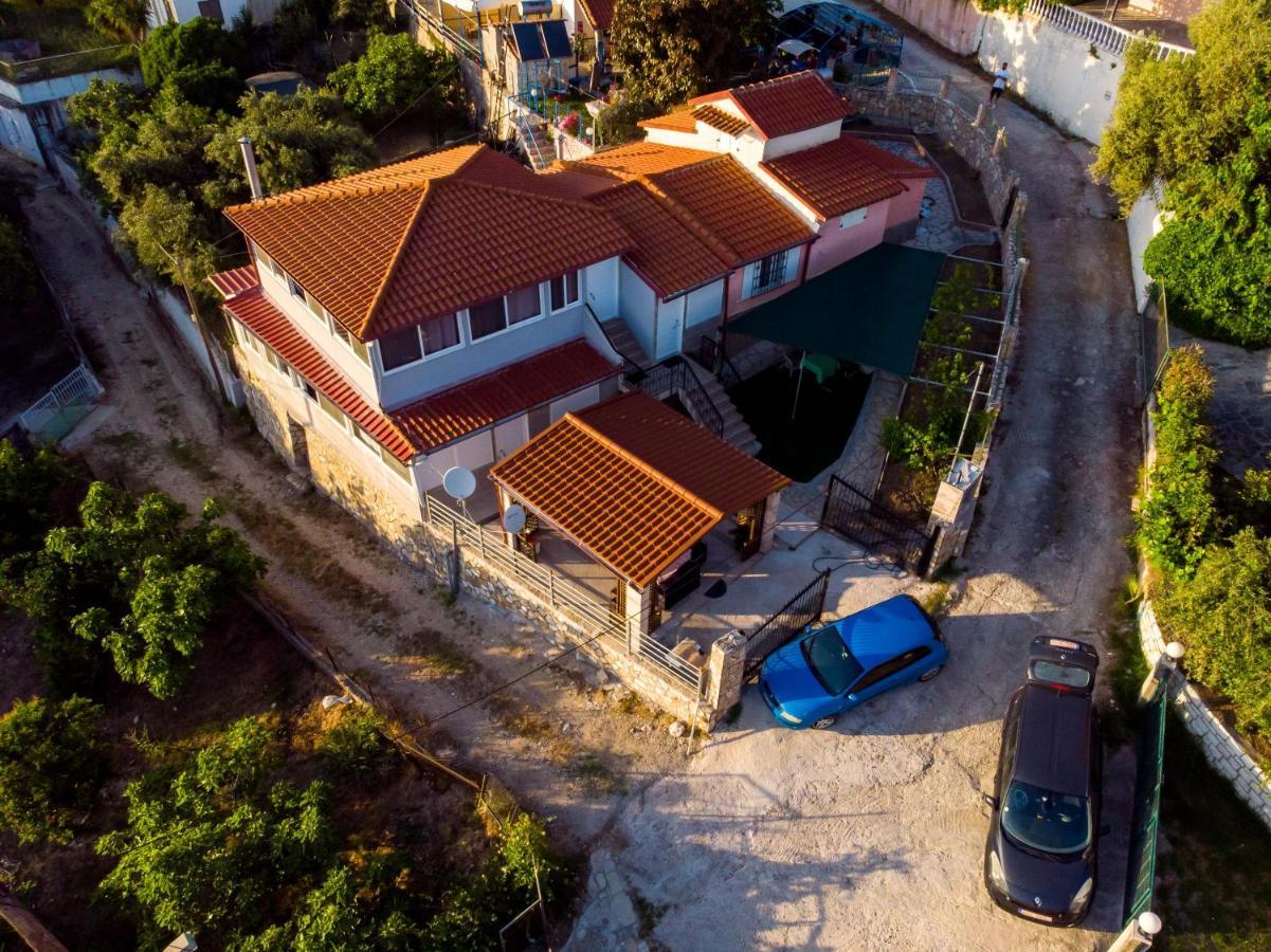 Apartment The Happiness Of Vangelis