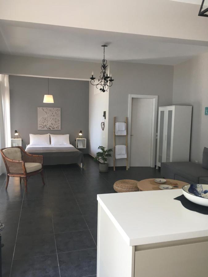 Apartment Secret Bay