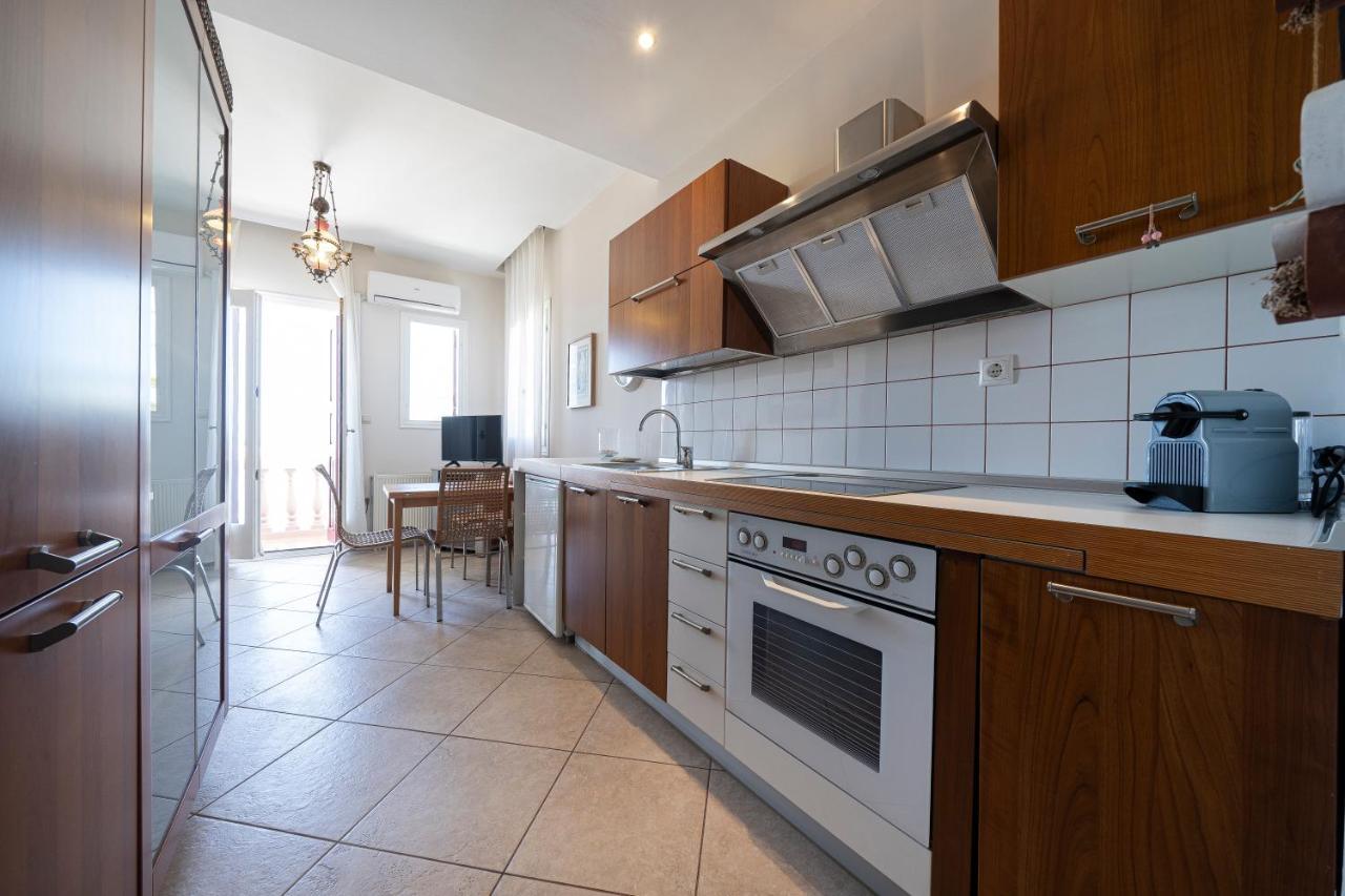 Apartment Sidestory