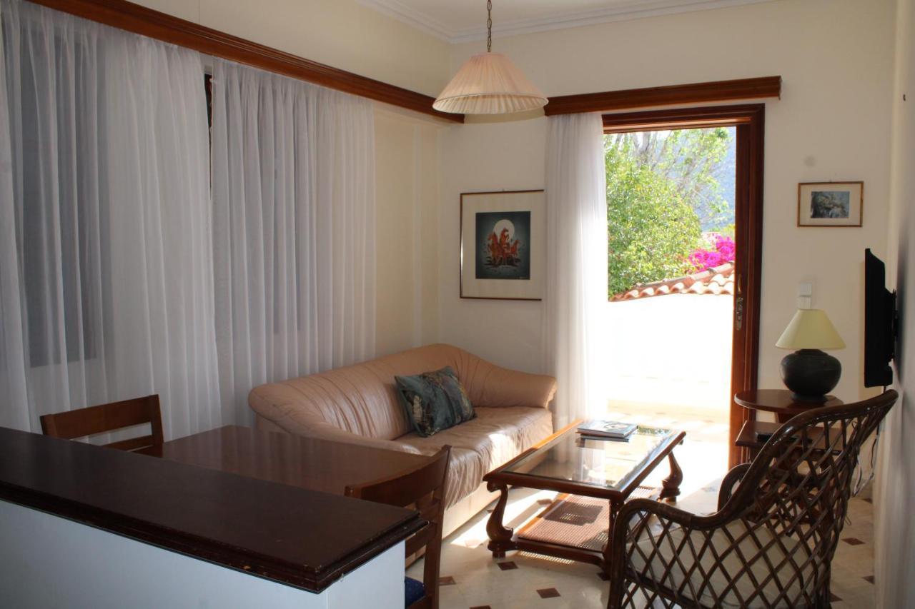 House 3* Kandia