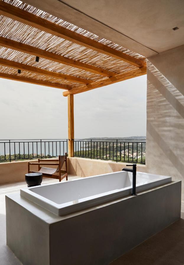 Olivio - Secret Roc * Livathos (Kefalonia)