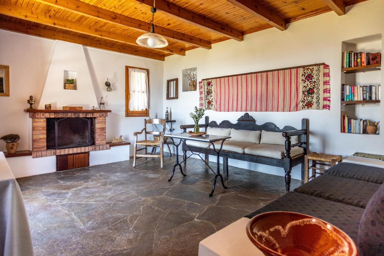Manolis' House Holiday home