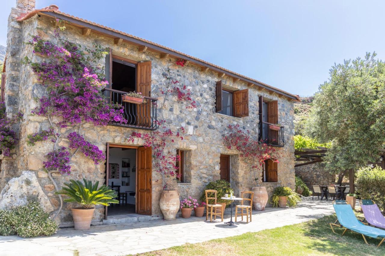 Manolis' House Holiday home