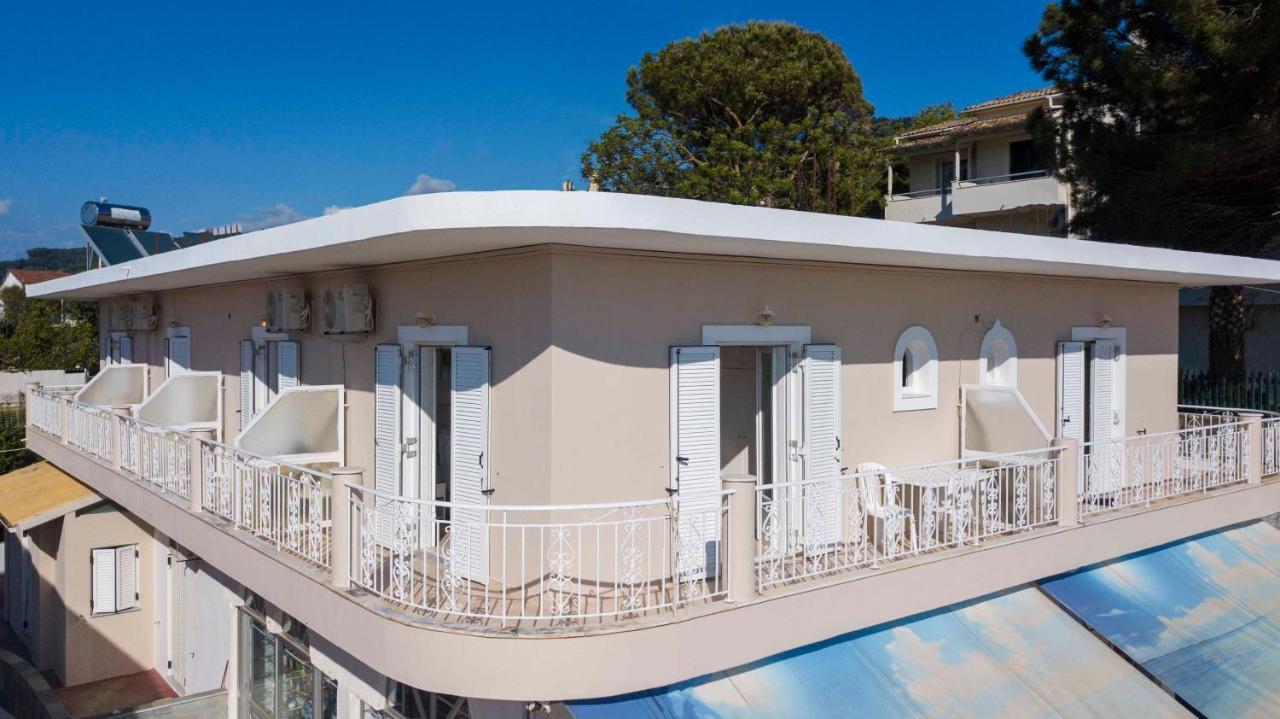 Azure Mare Apartment