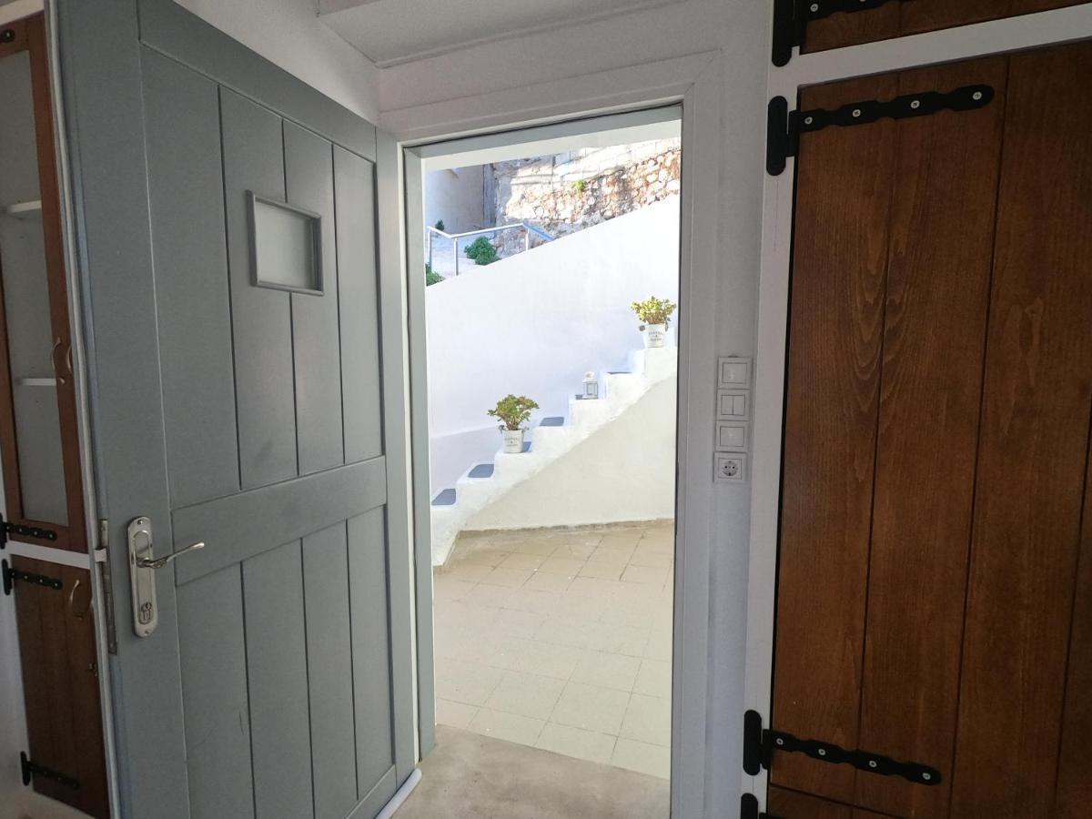 Villaki Poros House Holiday home *