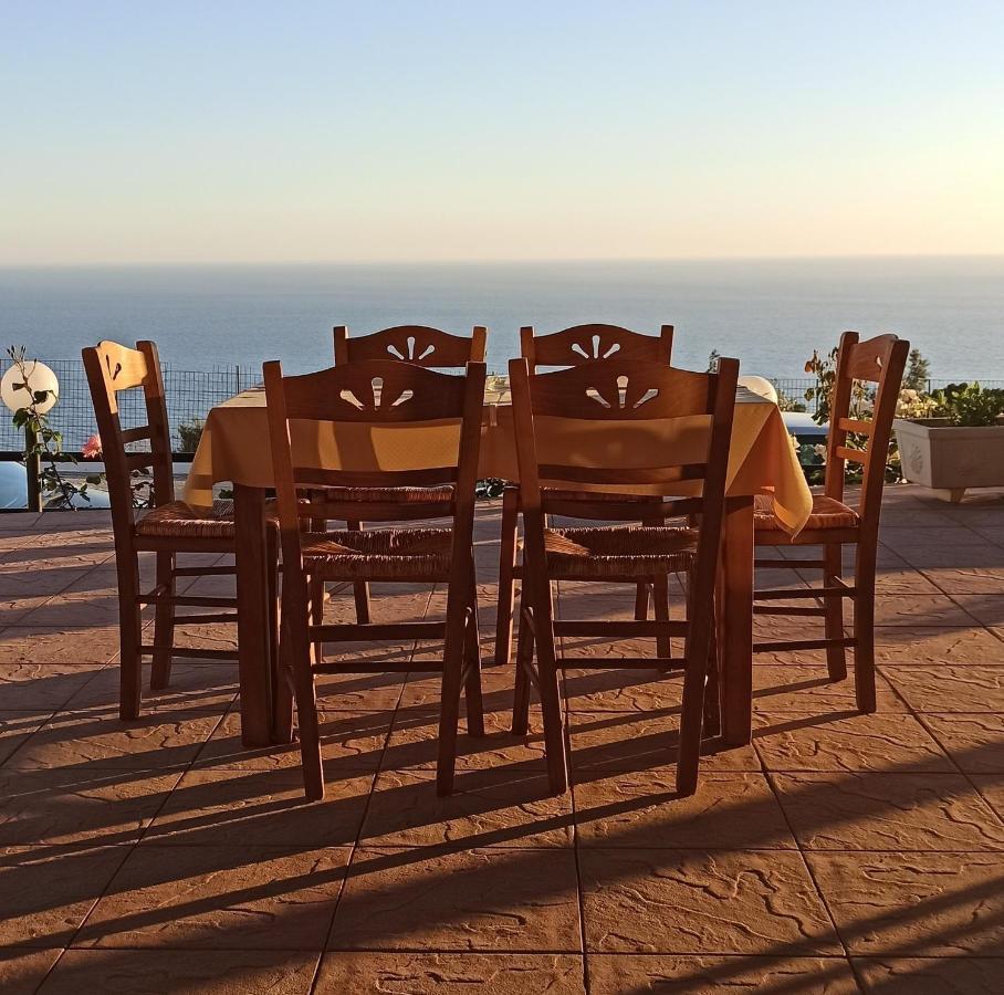 Selini Hotel Loutsa (Preveza)