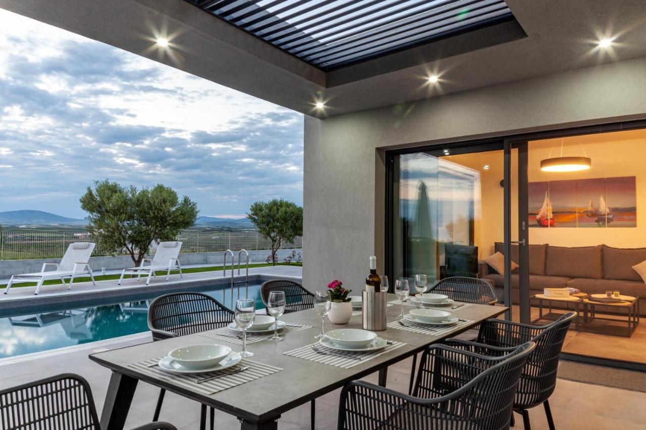 Merelia Luxury - Halkidiki Villa *