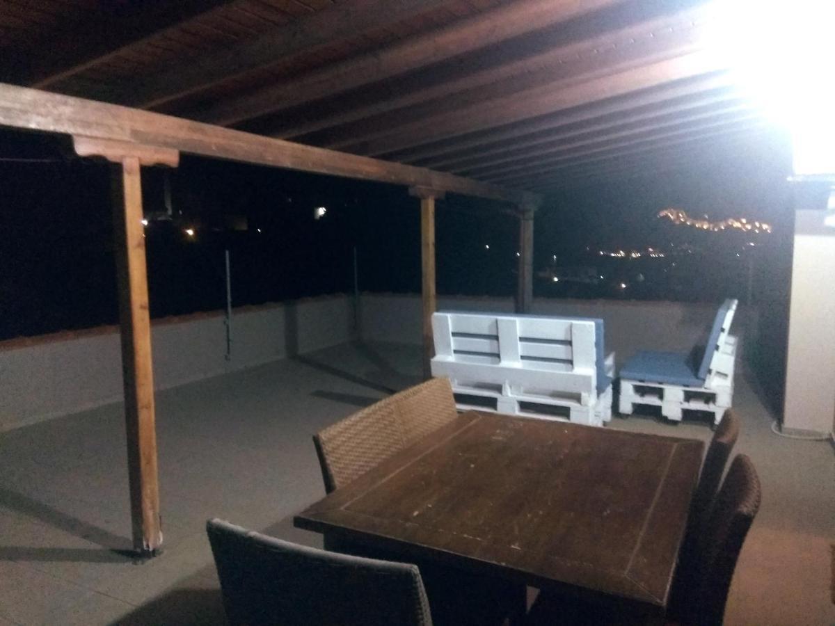 View Myrina