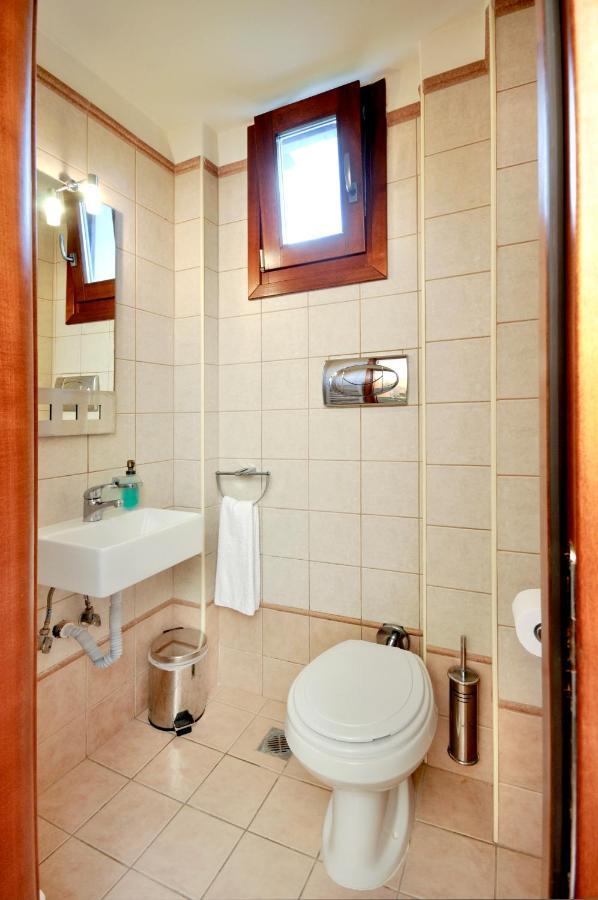 Hotel Sani Polyastron & 4*