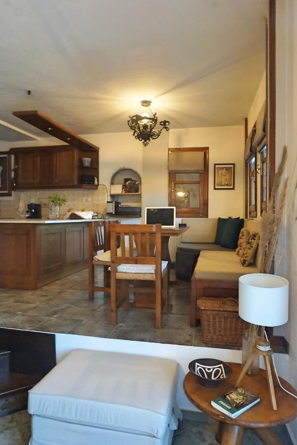 Artemisia House * Tsagarada