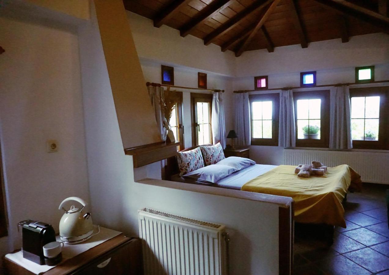 Artemisia House Guest house *
