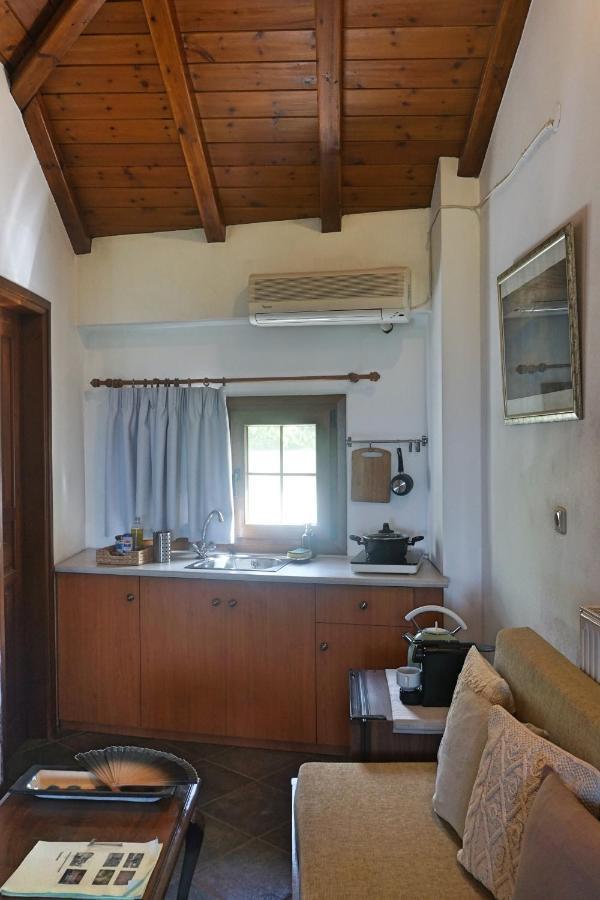 Guest house Artemisia House
