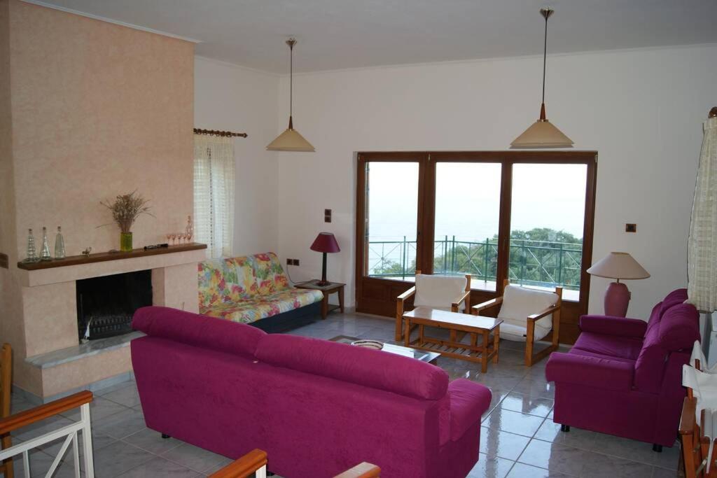 Spacious Paradise With Stone-build Patio * Chorefton