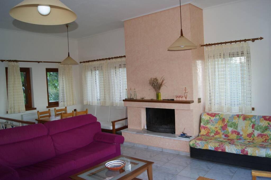 Spacious Paradise With Stone-build Patio * Chorefton
