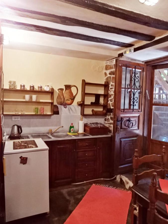Traditional Erato Guest house *