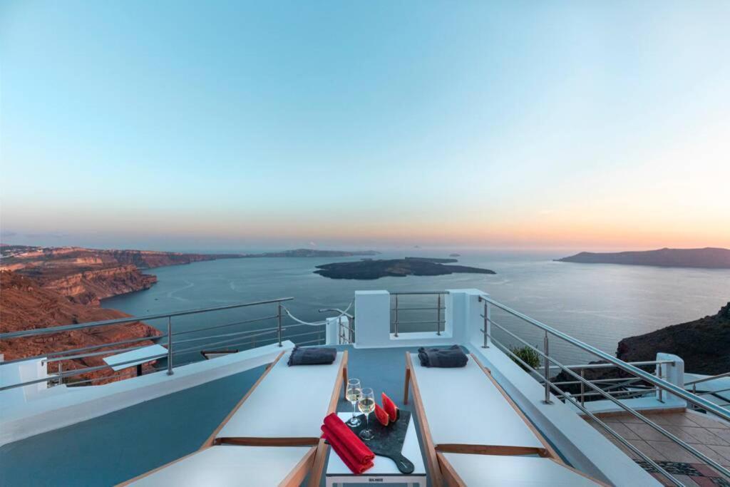 Calderas Hug & Panoramic Sea View - 3 Lux Villa Imerovigli (Santorini)