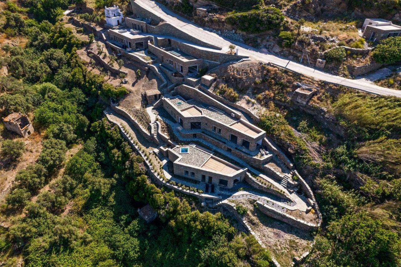Tinos Dove
