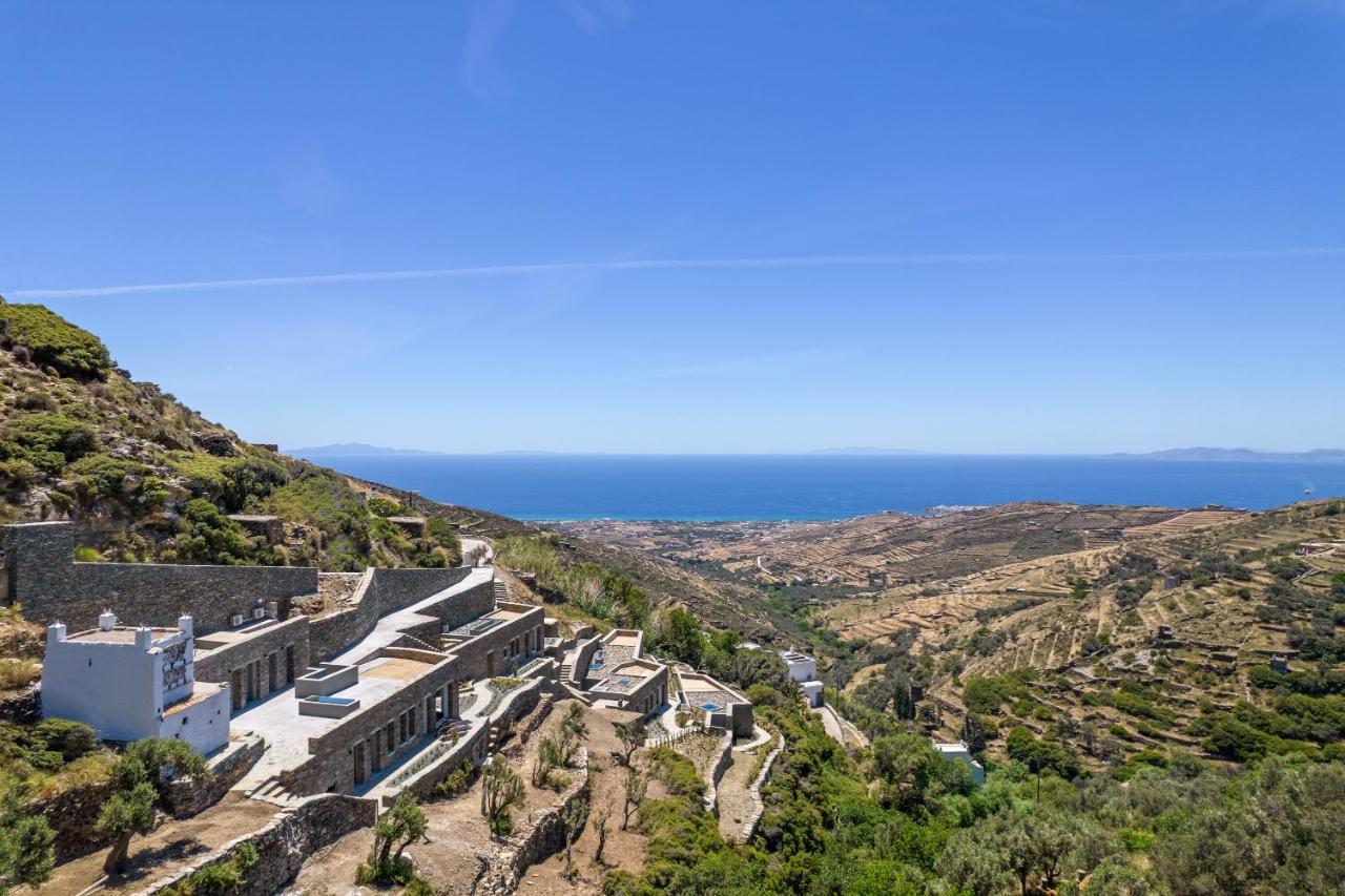 Tinos Dove