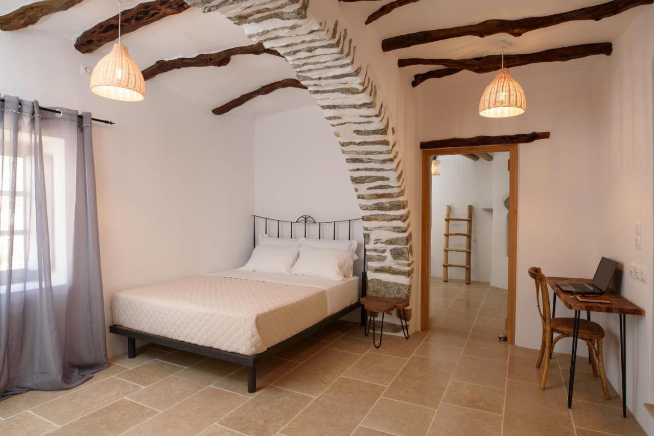Irida House Holiday home *