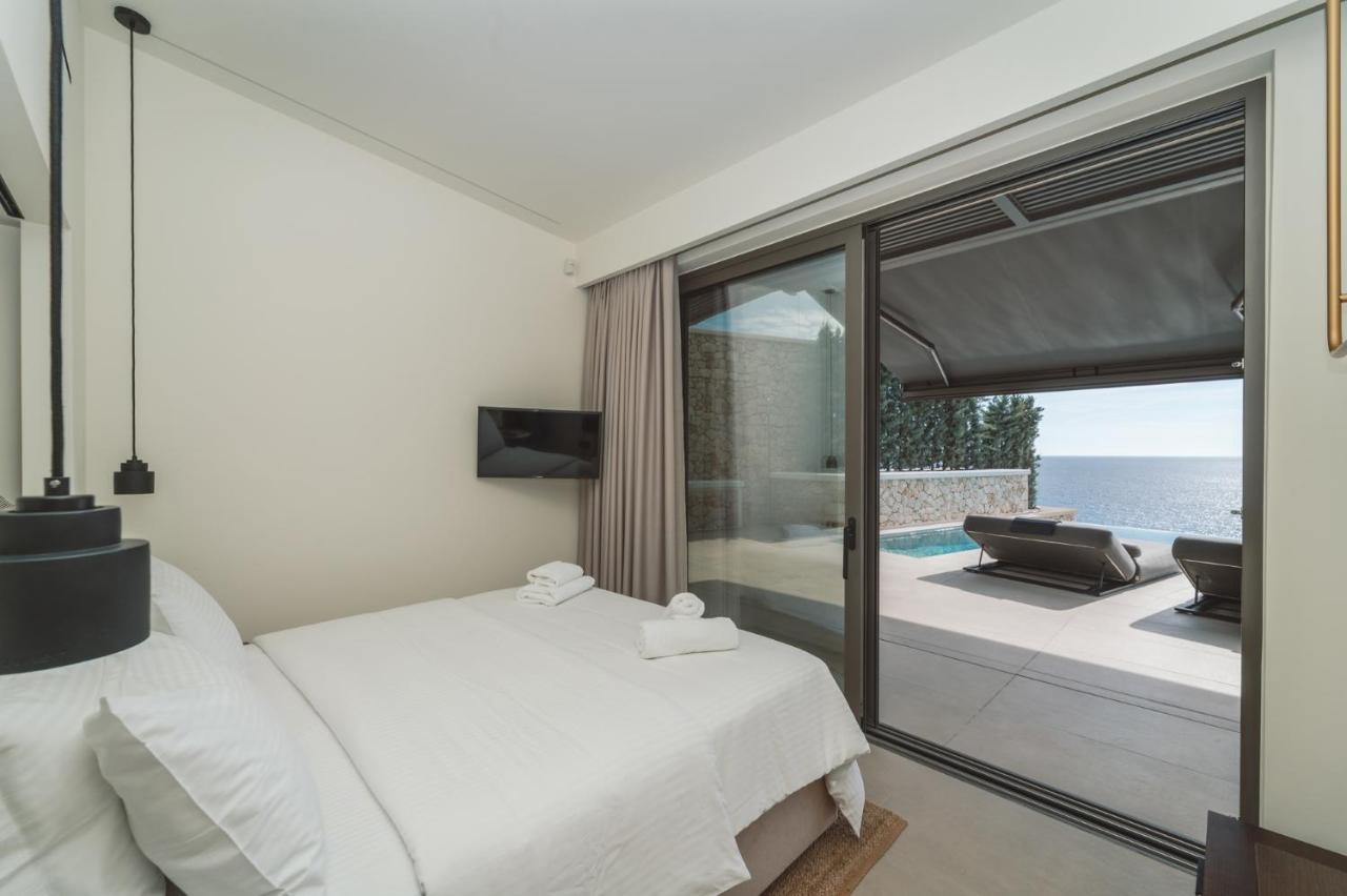 The Wave Grande Kathisma Lefkada Villa *