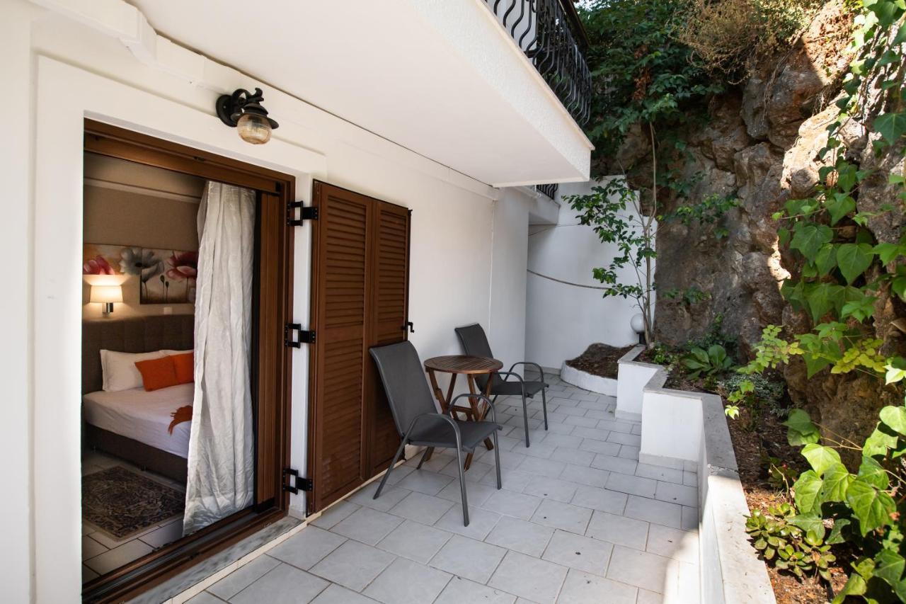 Mavra 2* Lygia (Lefkada)