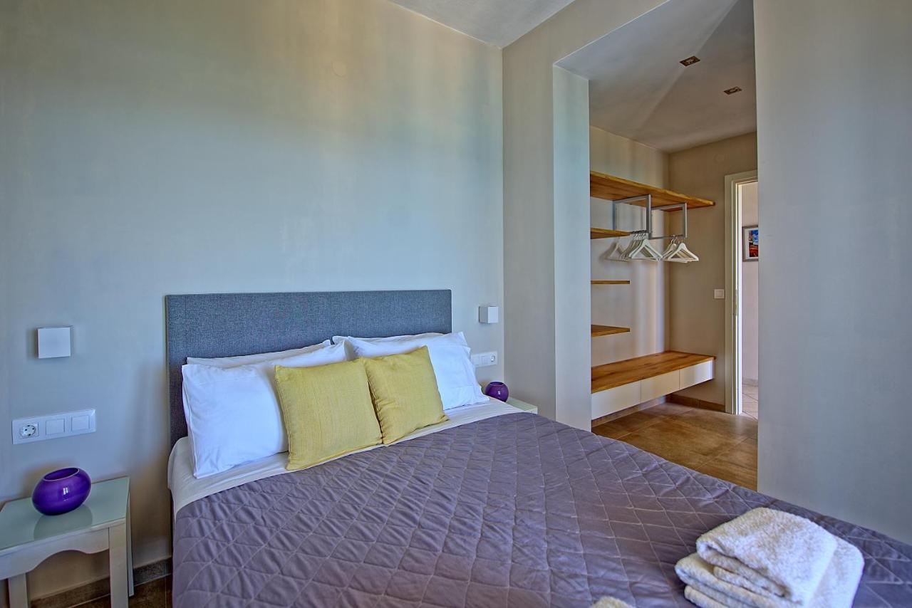 Villa Beachfront Seasun By Posarellivillas Agios Spyridon (Corfu)