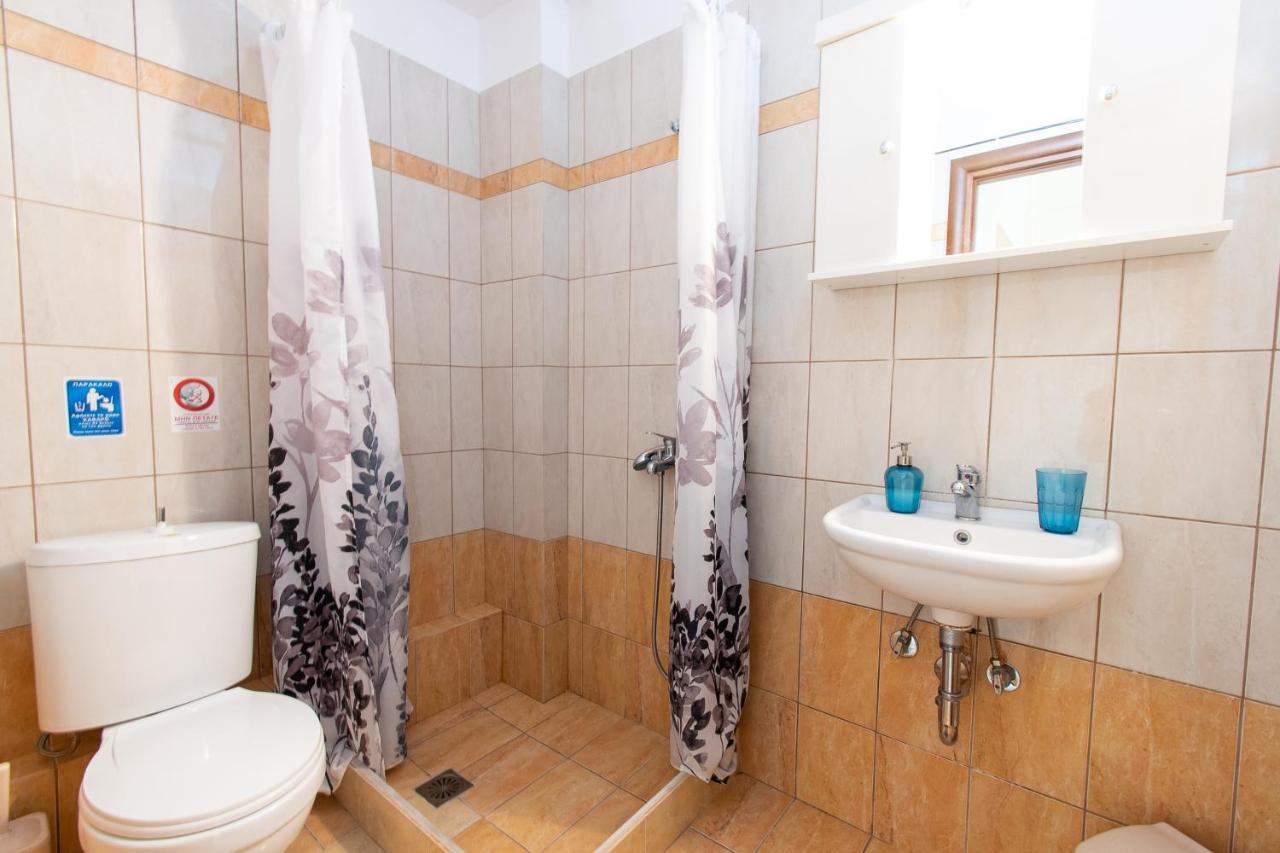 Efi Apartment *