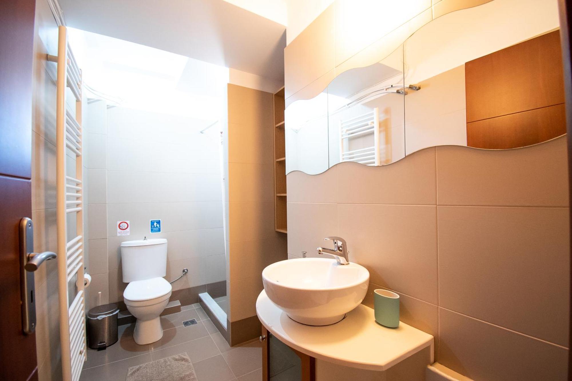 Efi Apartment *