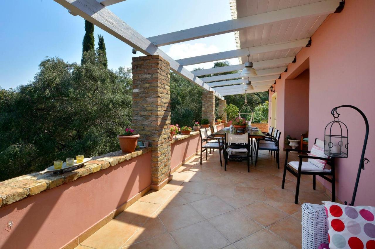 Kardami -country House