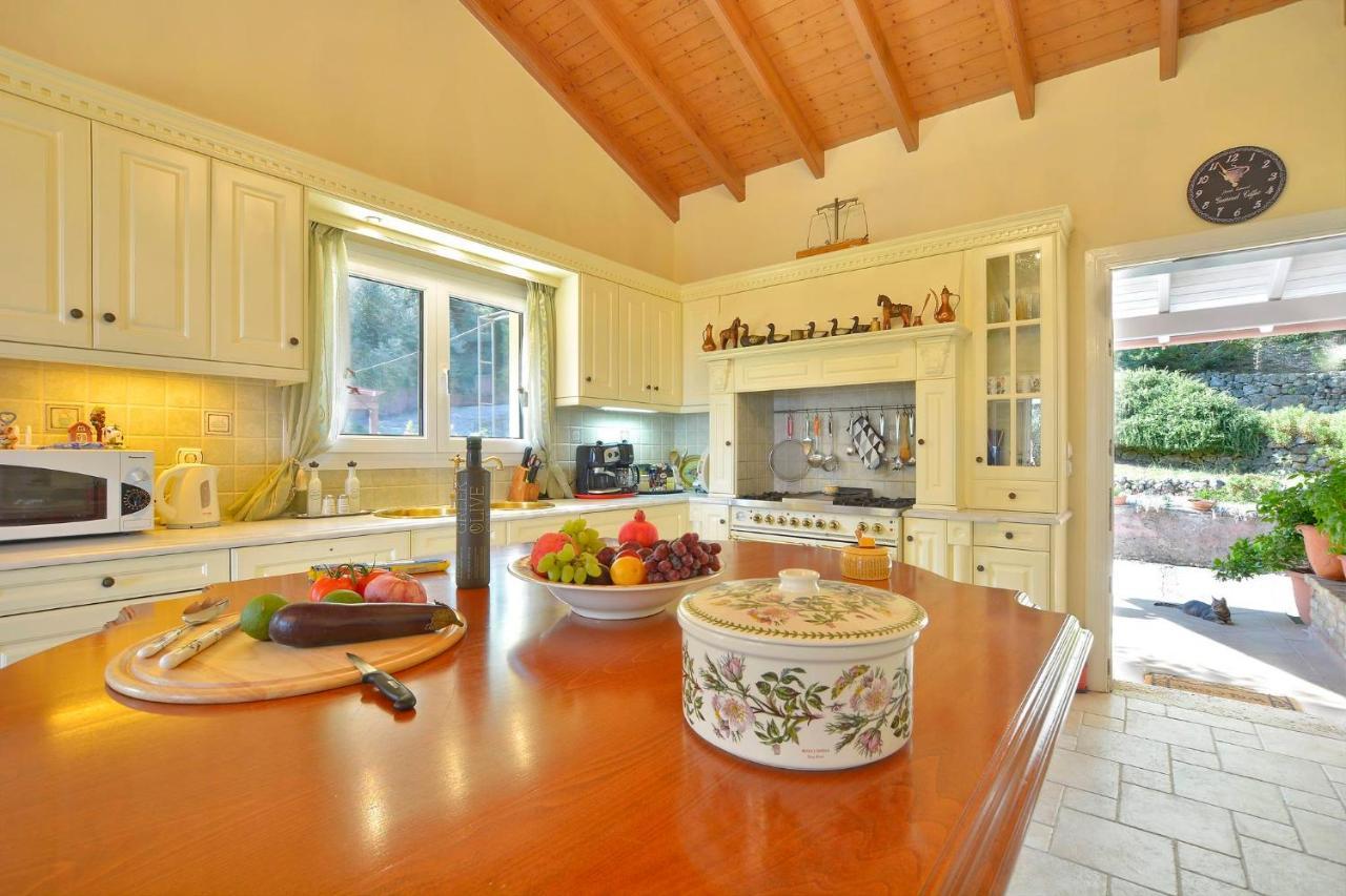 Holiday home Kardami -country House *