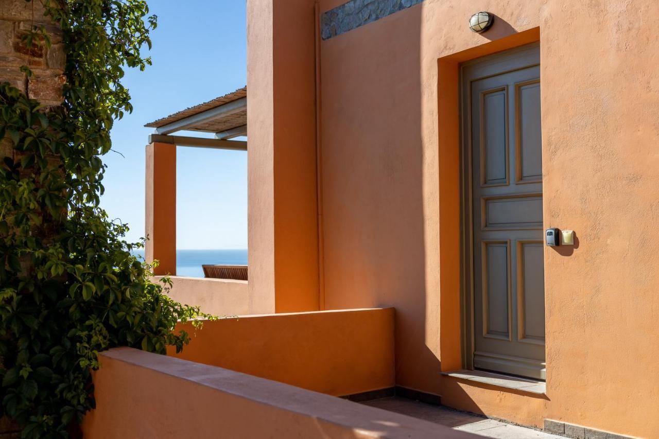 Front Row Seat To The Aegean By Neuvel *
