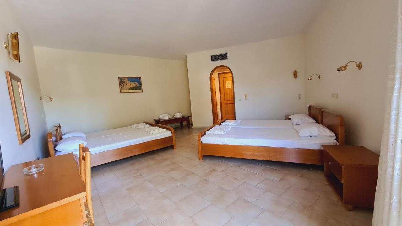 Artemis Hotel