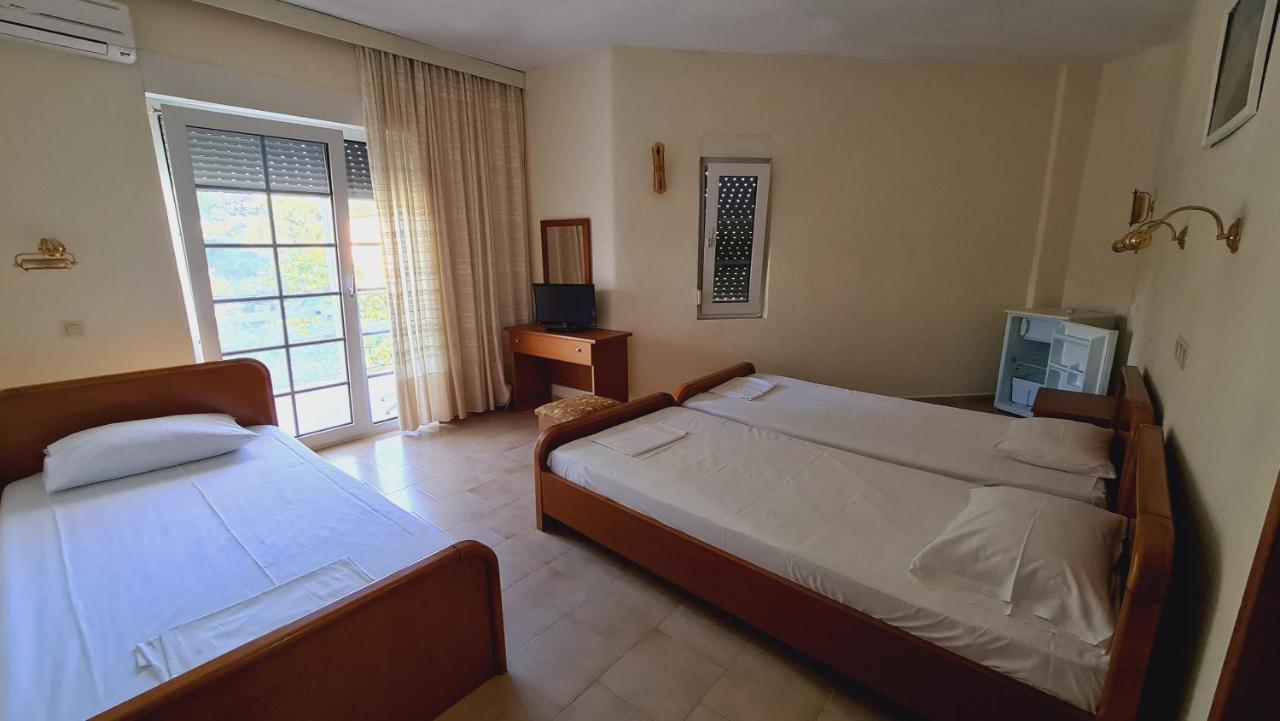 Artemis Hotel