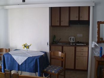 Galini Aparthotel Chora (Ios)