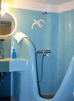 Niriides Homes & Aparthotel 3*