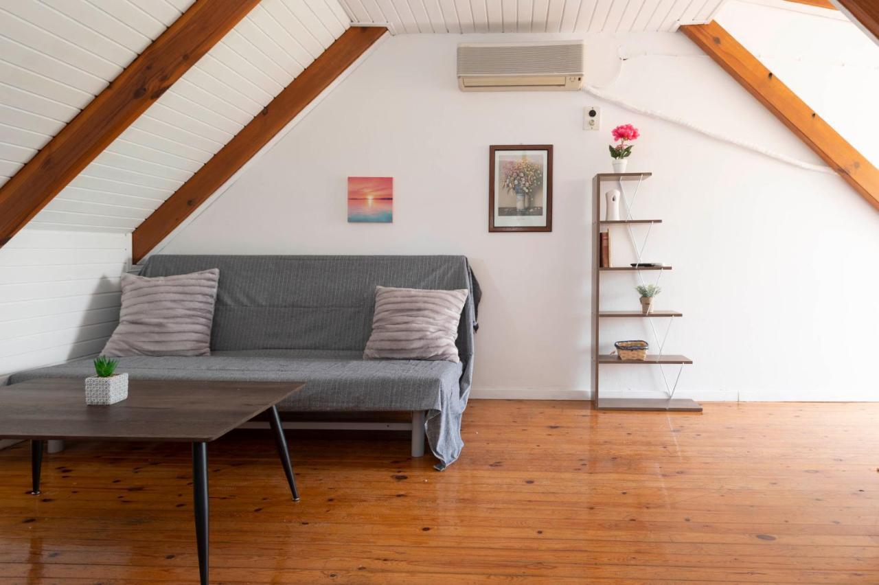 Giorgos House Attic Apartment *