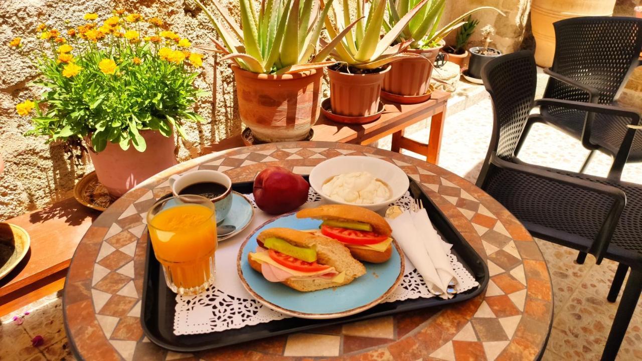 Eleni Guest house 2*