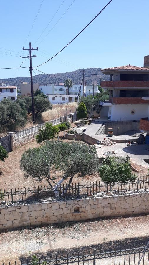 Pela * Sissi (Crete)