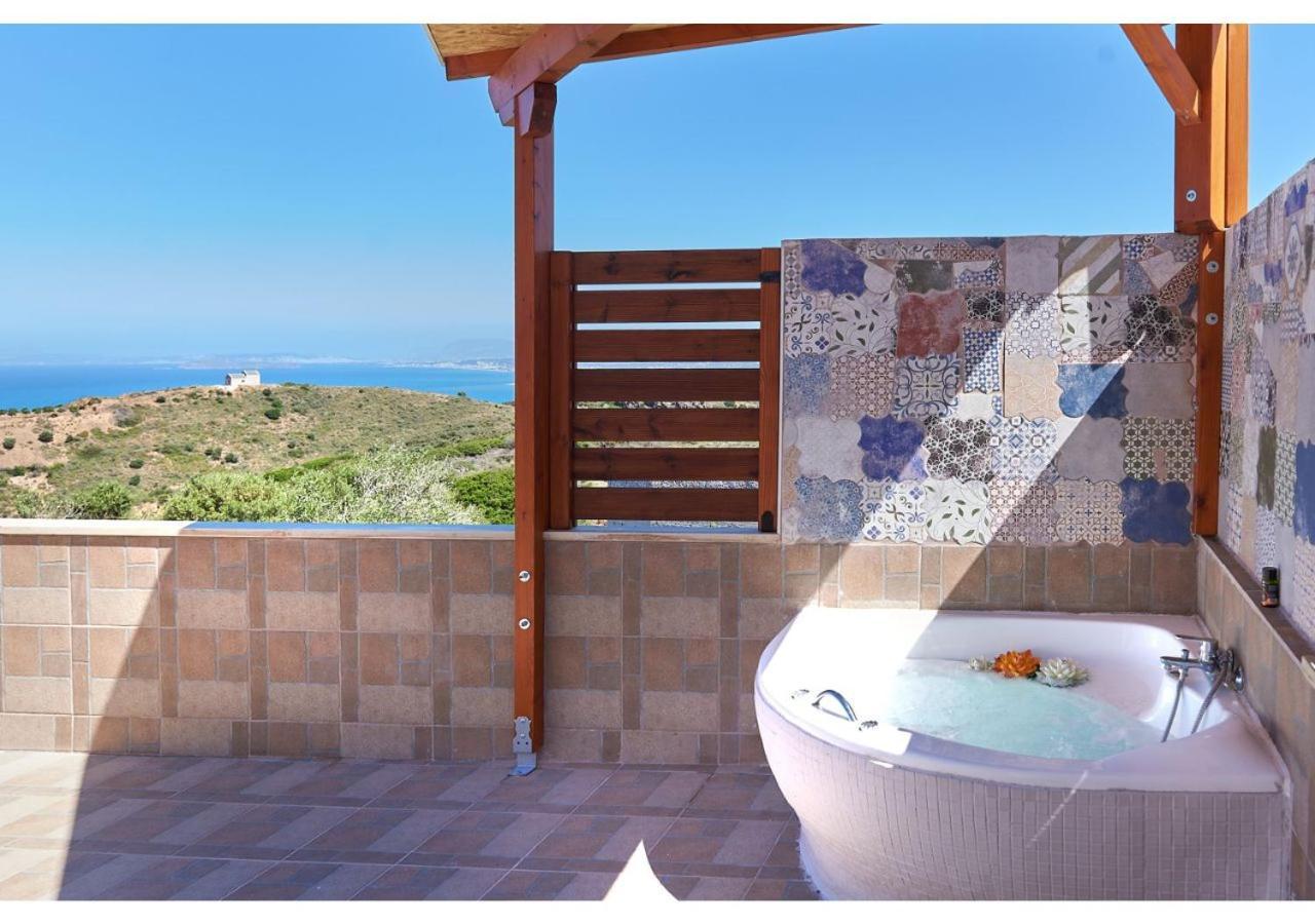 Achilleas With Sea View *